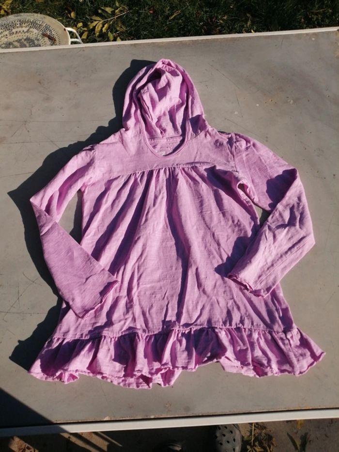 Tee shirt manches longues avec capuche