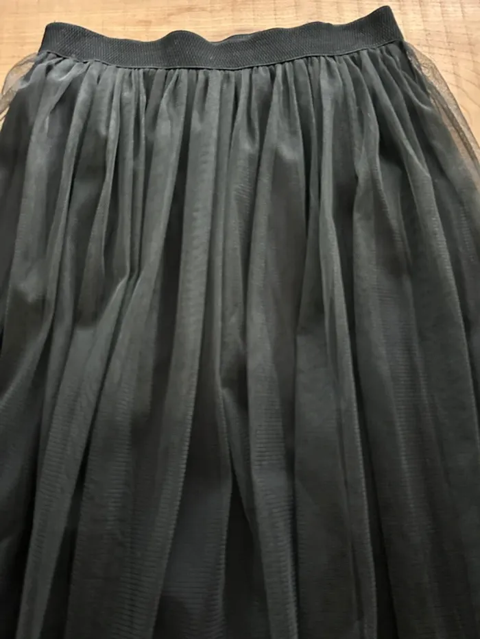 Jupe tutu en tulle noire - photo numéro 3