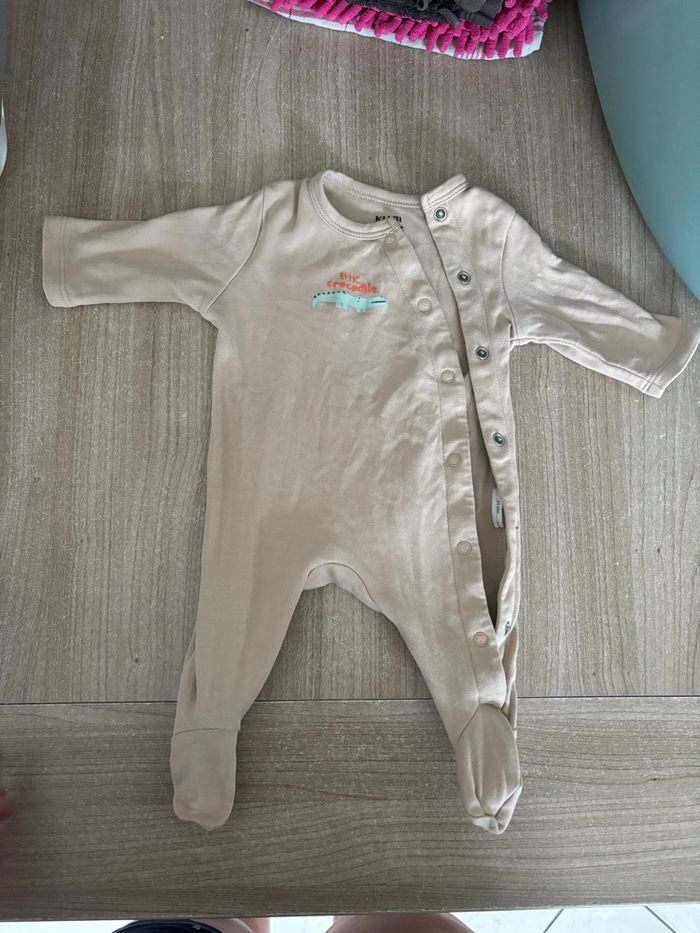Pyjama 1 mois - photo numéro 1