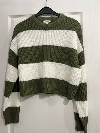 Pull rayé, vert kaki et blanc.–taille S- Neuf sans  étiquette–Don’t  Call Me Jennyfer