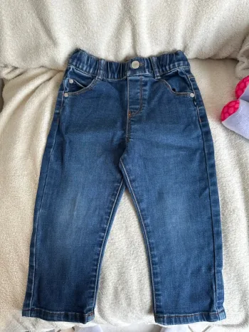Jeans garçon taille 23 mois