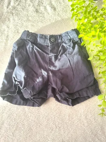 Très beau short pour petit garçon