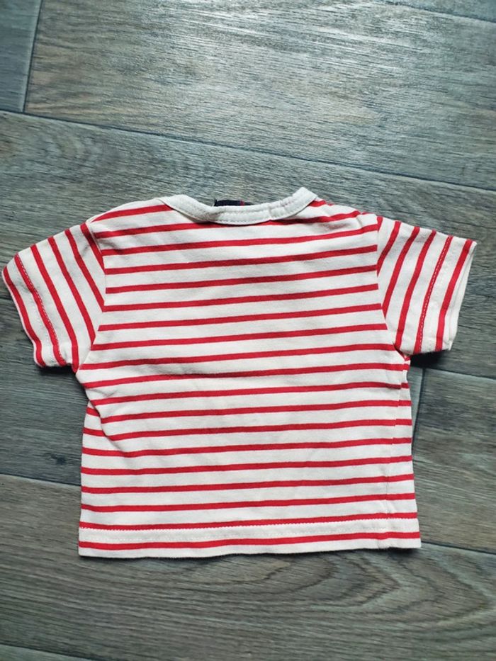 T-shirt taille 3 mois bon état - photo numéro 2