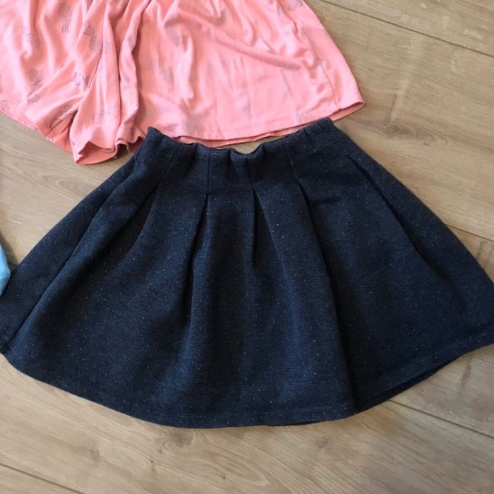 Lot jupes filles taille 8 ans