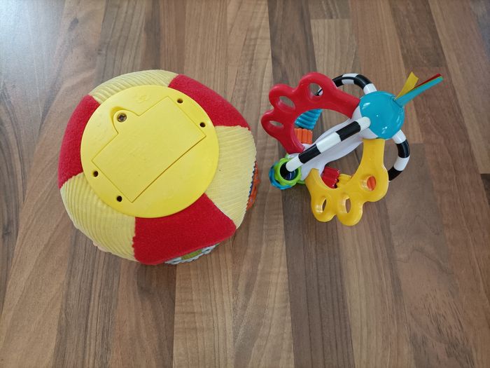 Lot jouets bébé balle musicale+hochet dents VTech - photo numéro 4