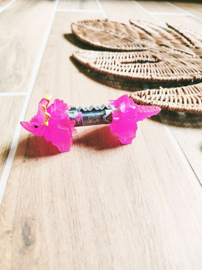 🦖 Power rangers dino charge mini zord et Energem/dino chargeur n* 14 Styracosaure Bandai - photo numéro 4