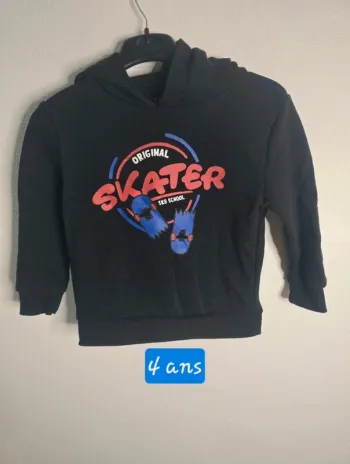 Sweat à motif skate