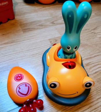 Voiture télécommandée ouaps 