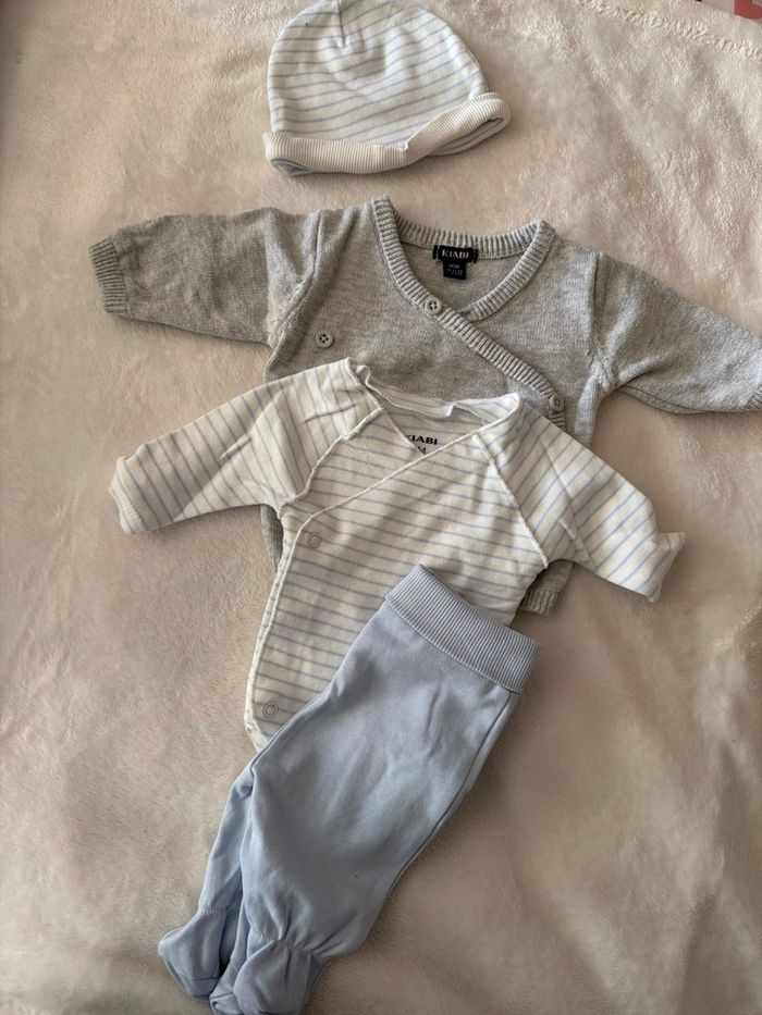 Lot vêtement bébé 1mois voir 2/3 articles naissance - photo numéro 5