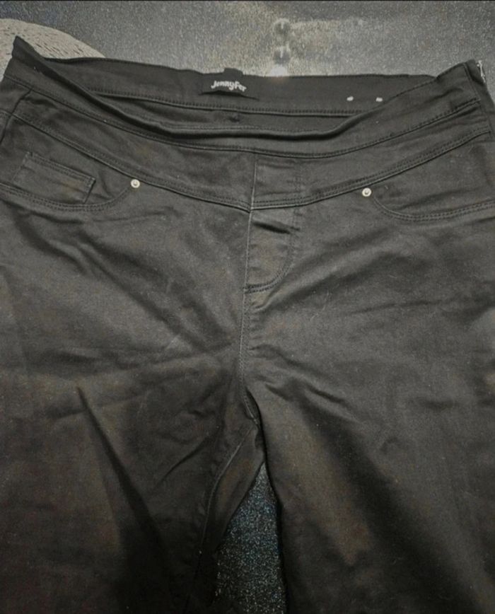 Pantalon noir - photo numéro 3