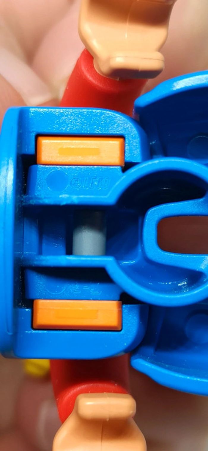 Homme avec casque jaune lego duplo - photo numéro 4