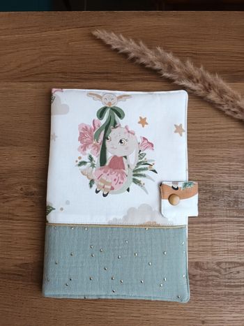 Protège carnet santé