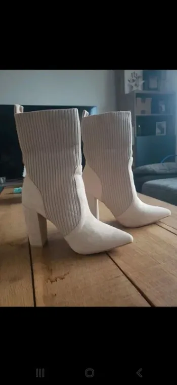 Bottines chaussettes à talon 38 Cuccoo
