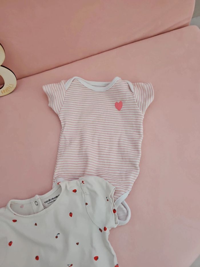 Lot de 4 bodys manches courtes - photo numéro 4