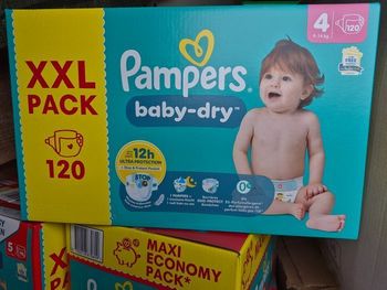 Couches pampers taille 4, 120 Couches. 