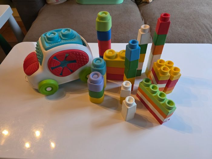 Cubes souples et voiture clementoni