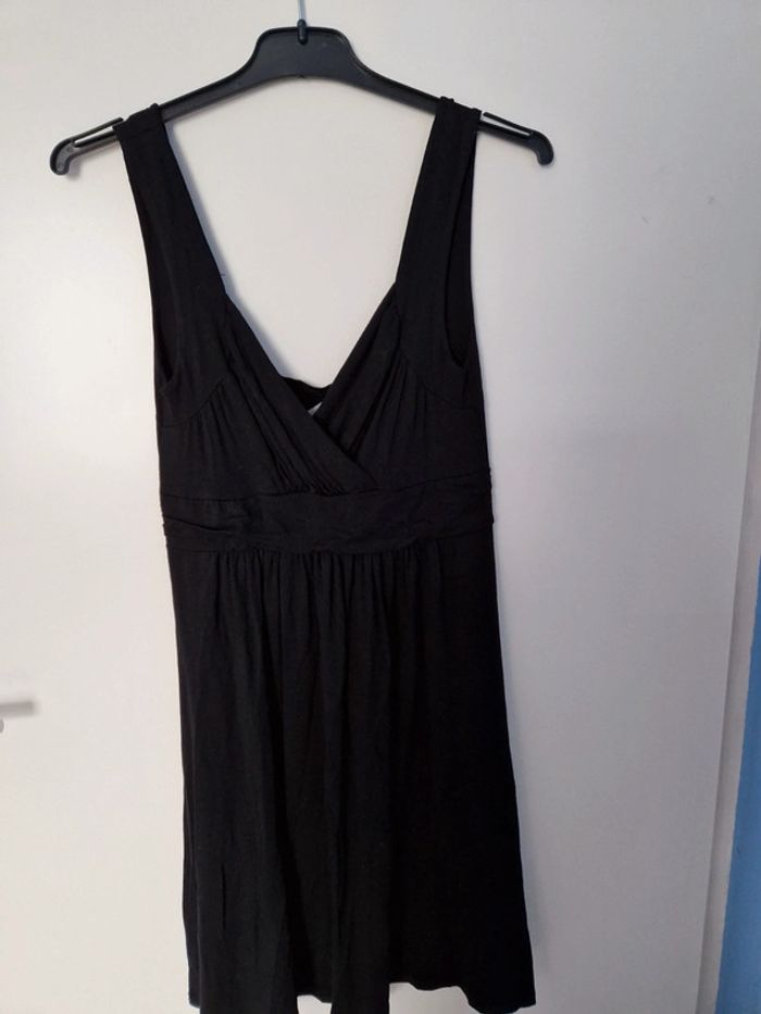 Petite robe noire taille 40