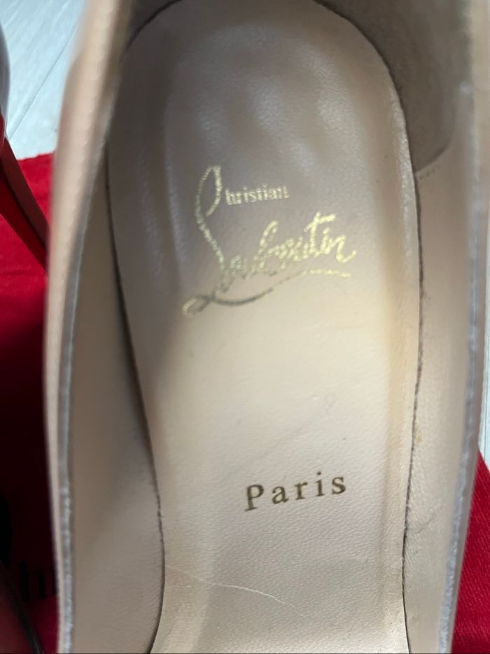 Escarpins louboutin - photo numéro 4