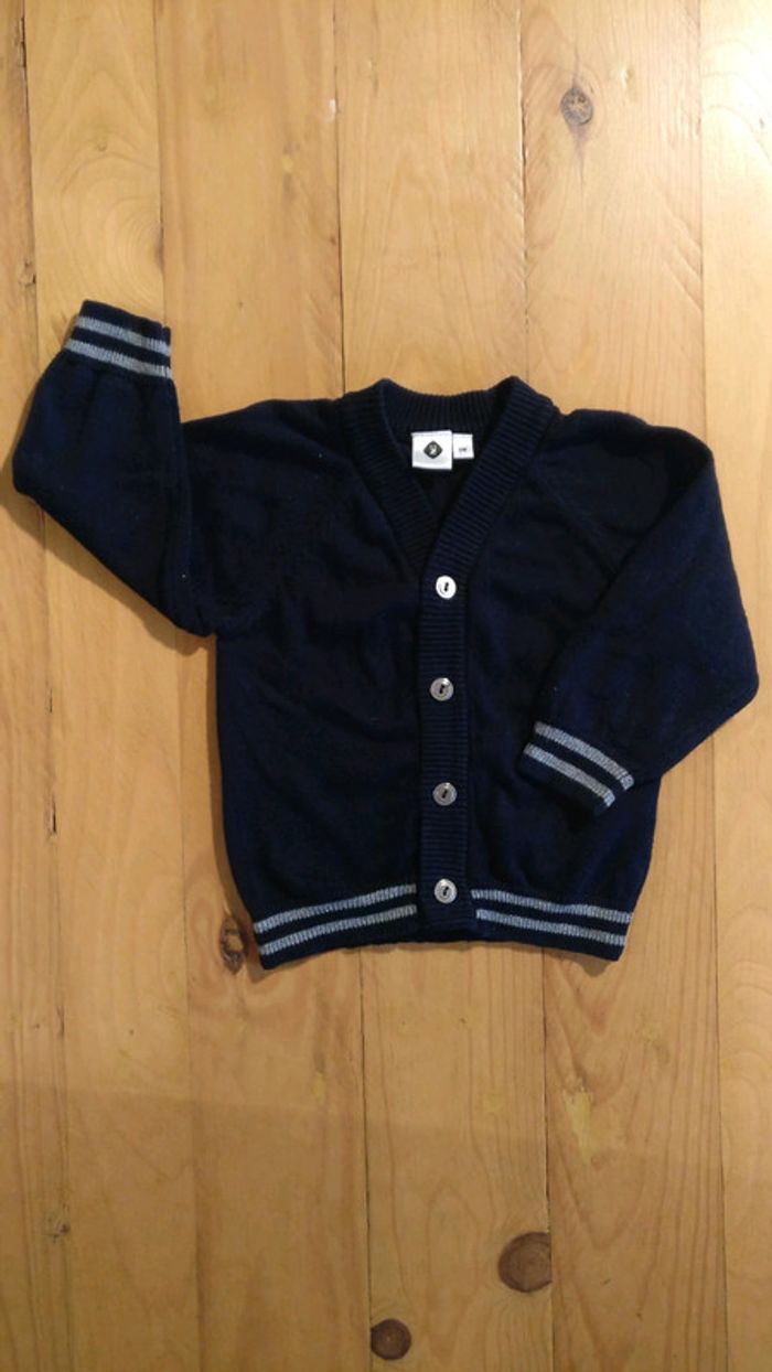 Gilet bleu taille 6 mois Z