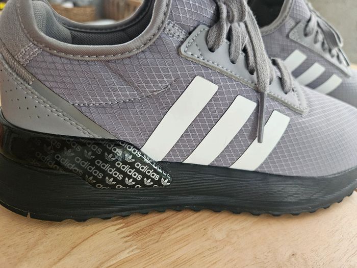 Basket Adidas U Path XJ édition limitée - photo numéro 8