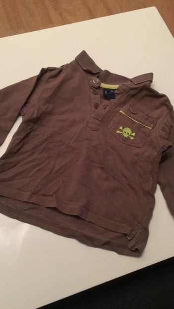 Polo à longues manches marron et vert