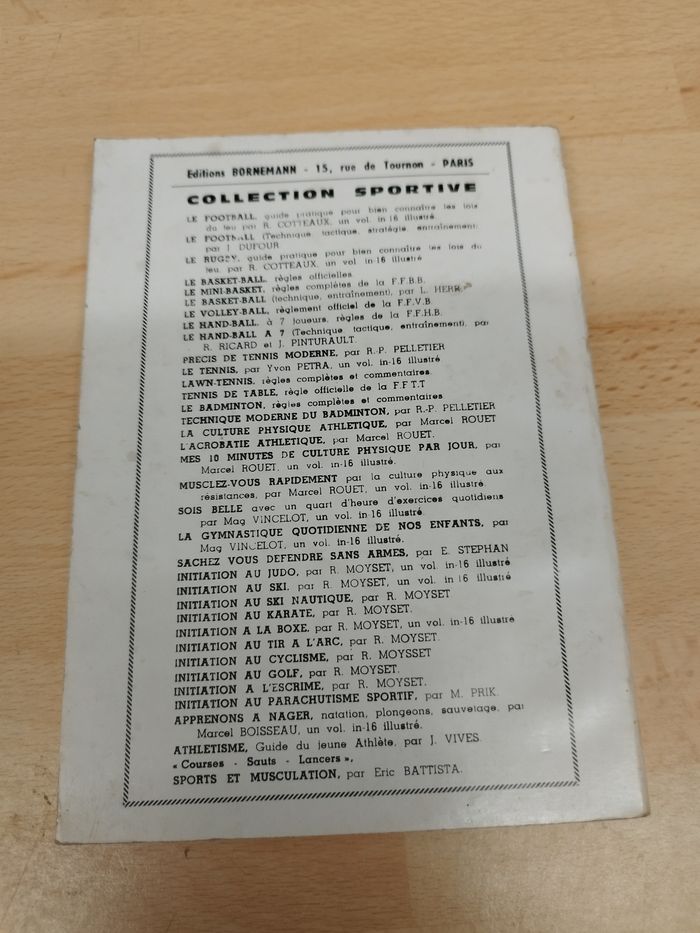 JEAN DUFOUR

LE FOOTBALL

2

TECHNIQUE

TACTIQUE ET STRATÉGIE

ENTRAINEMENT - photo numéro 2