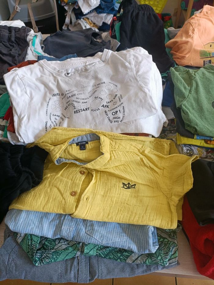 Lot de vêtements 8 ans garçon - photo numéro 2
