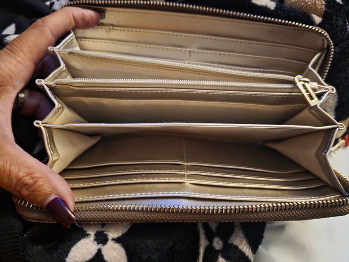 Portefeuille pochette Guess - photo numéro 3