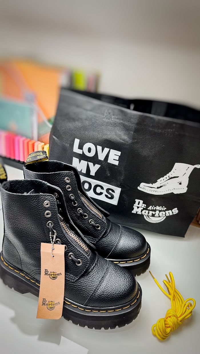 Dr. Martens Sinclair neuves – Taille 40 (taillent petit)