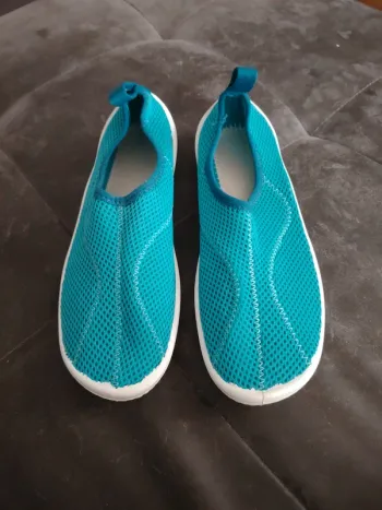 Chaussures aquatiques pour aller dans l'eau