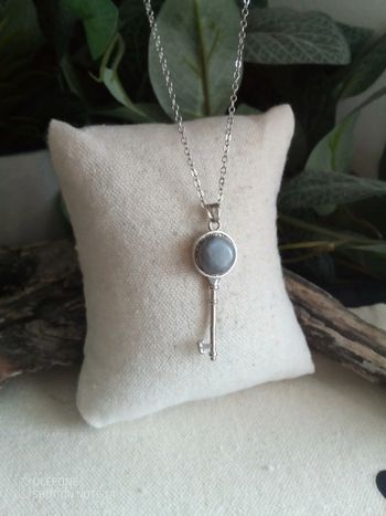 Collier protection clé pierre de labradorite