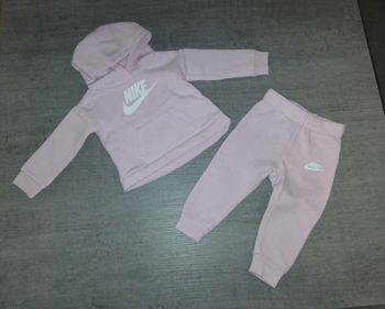 Ensemble nike