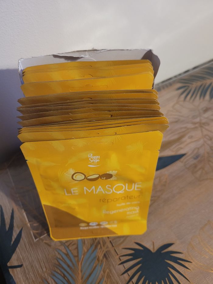 8 masques tissus reparateur Peggy Sage - photo numéro 2
