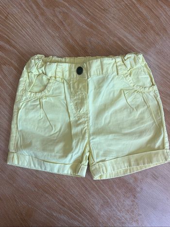 short jaune baby club c&a