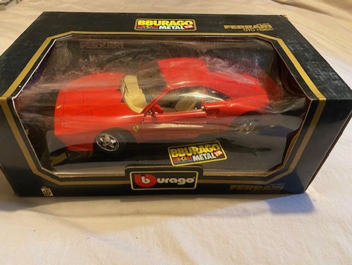 Burago 1/18 ferrari gto 1984 n°3027 die cast collection model car - photo numéro 3