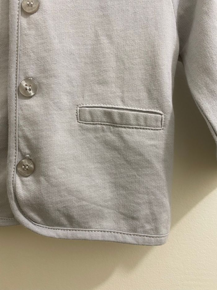 Veste à capuche gris clair gilet avec boutons bébé mixte garçon fille taille 6 mois Obaïbi - photo numéro 8