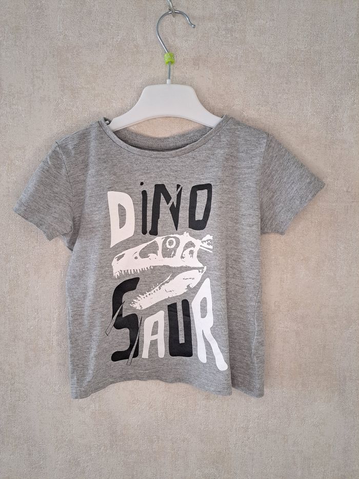#lot de tshirt garçons - photo numéro 3