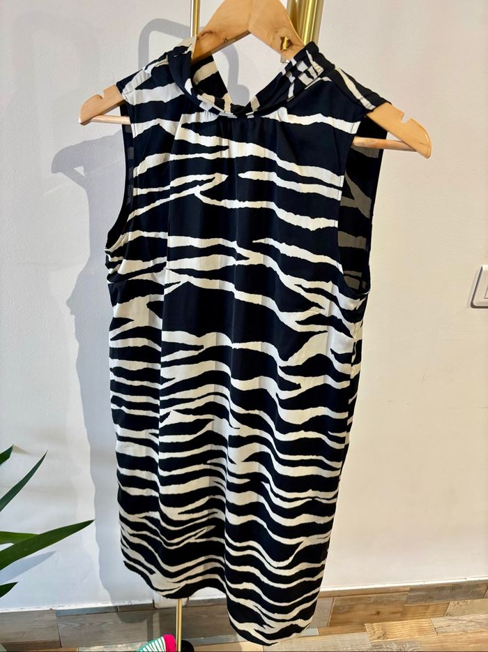 Robe mi-longue taille S - photo numéro 3