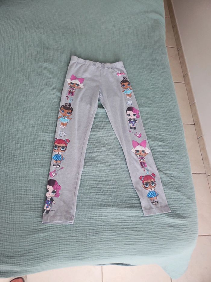 Leggings lol surprise