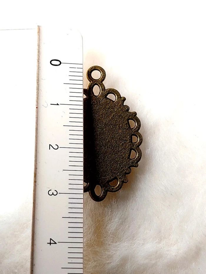 Magnifique pendentif cabochon femme style peinture renaissance - photo numéro 4