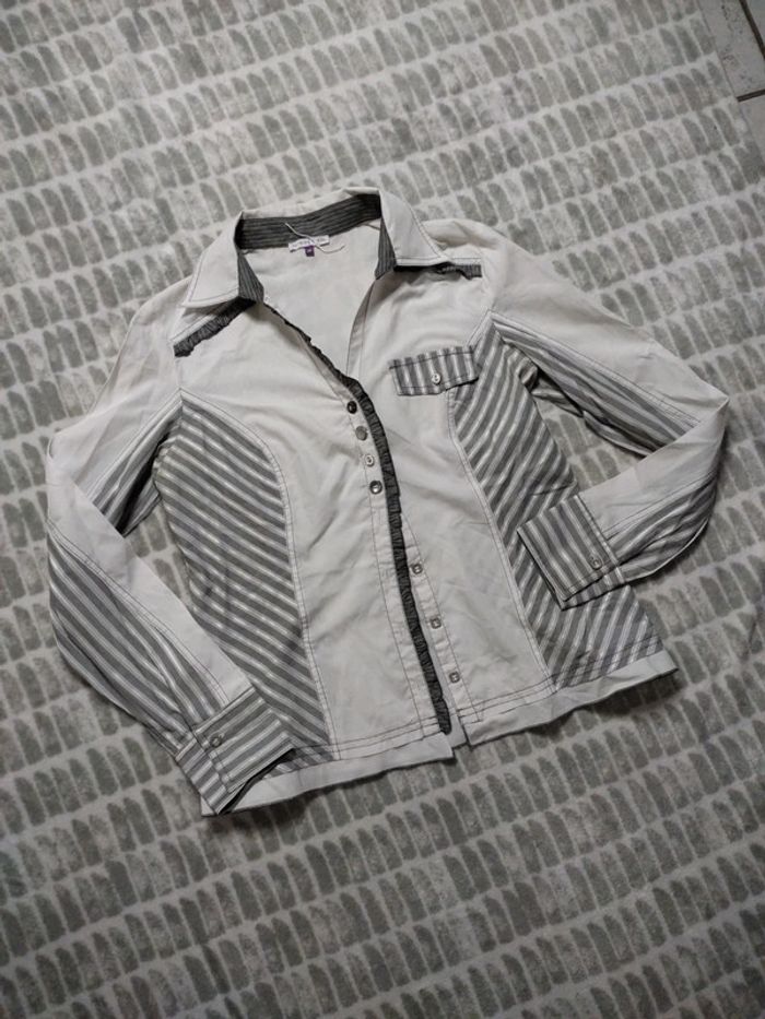 Chemise manches longues blanc et gris argenté rayures Patrice bréal taille 38 - photo numéro 2