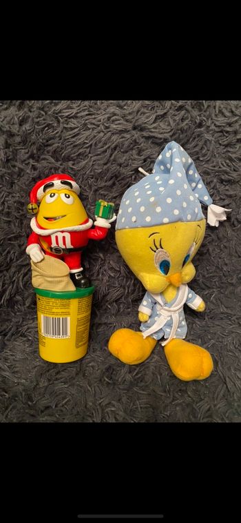 Distributeur M&m et titi