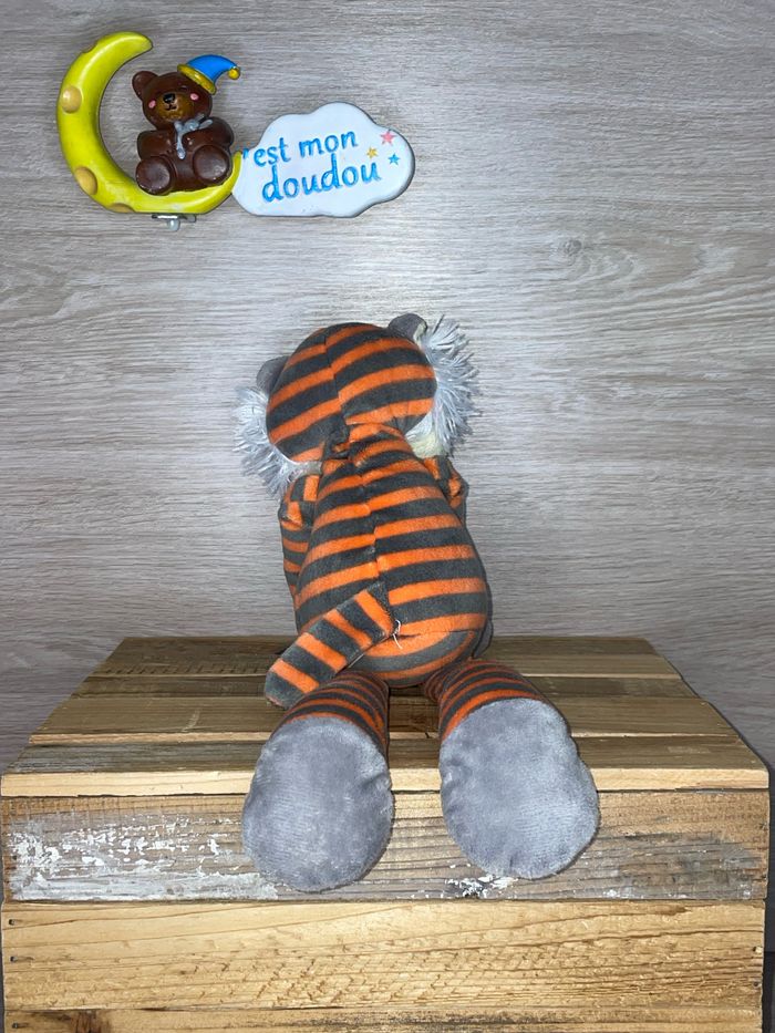 CAR17 doudou lion 🦁 Carrefour - photo numéro 2