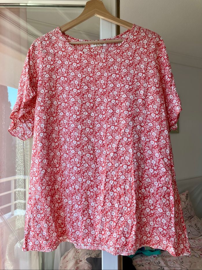 Haut fleuri ultra fluide et léger XL/XXL - photo numéro 3
