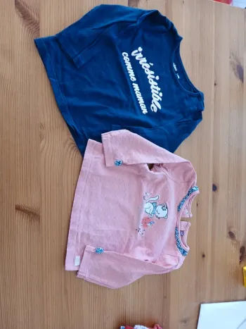 2 t-shirt manches longues 18 mois