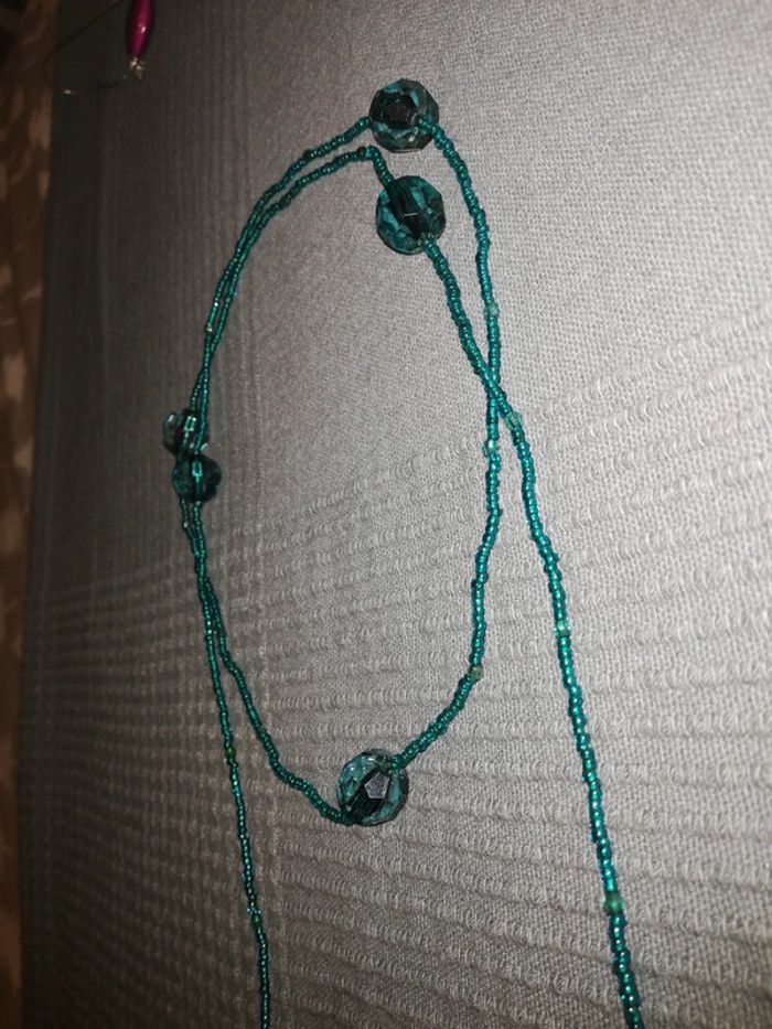 Long collier à perles vert émeraude - photo numéro 4