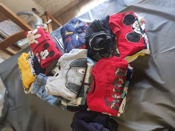 Gros lot de vêtements 6/9 mois