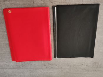 Porte Documents noir/rouge