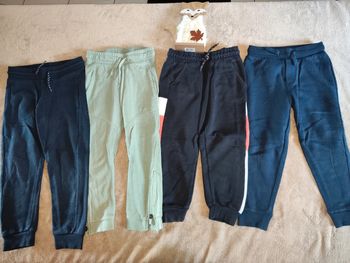 Lot de 4 joggings 5 ans