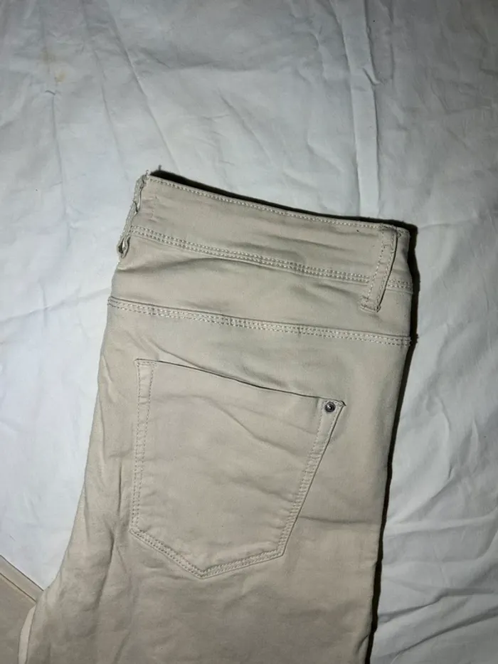 Chino cache cache - photo numéro 4